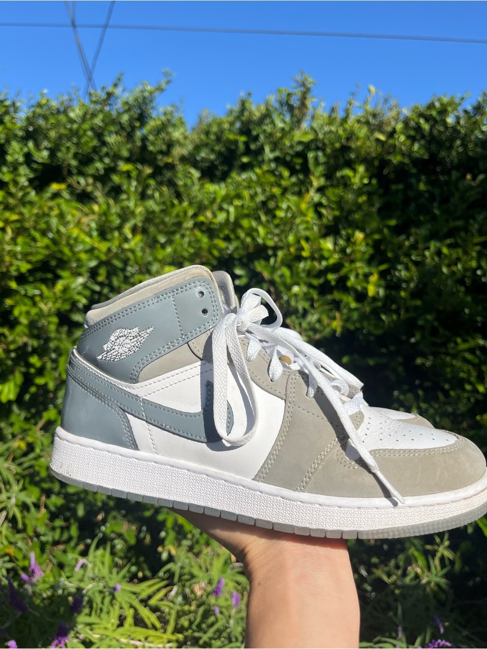 Nike Air Jordan 1 Mid SE Size 7Y White/Patent Cool Grey HF3193 100